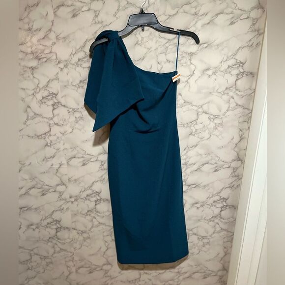 Dress the Population Tiffany One-Shoulder Midi Dress - Picture 2 of 10